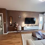 White Homes 105 - Point *