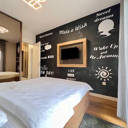 White Homes 105 - Point *