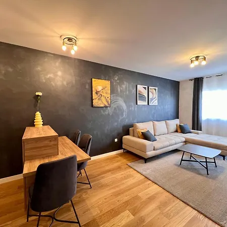 White Homes 105 - Point Podgorica