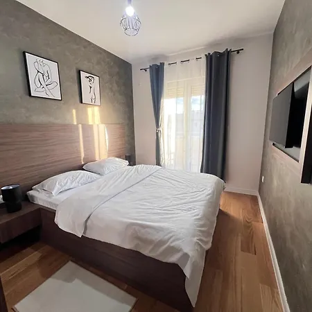 Apartment White Homes 105 - Point *