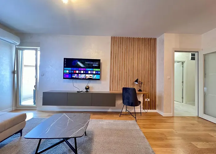 White Homes 105 - Point דירה