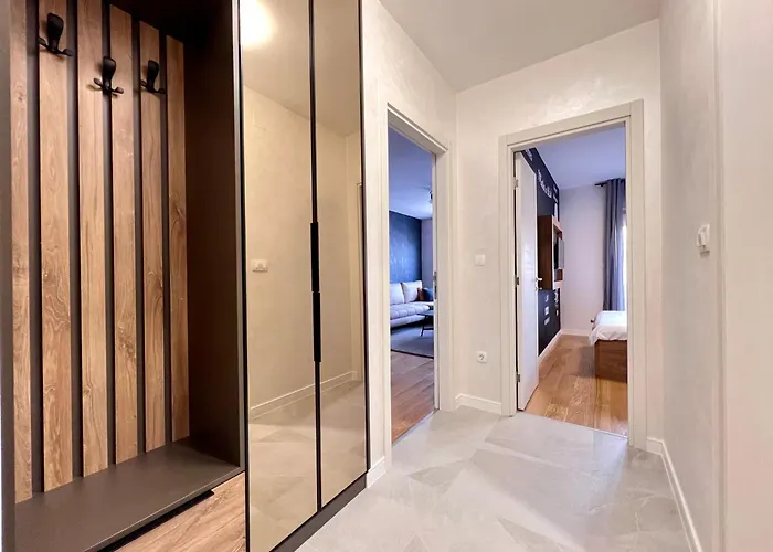 White Homes 105 - Point דירה *