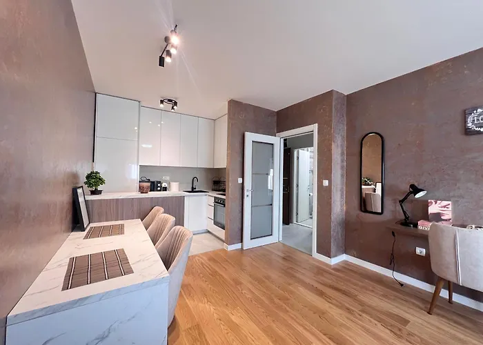 White Homes 105 - Point بودغوريتْسا